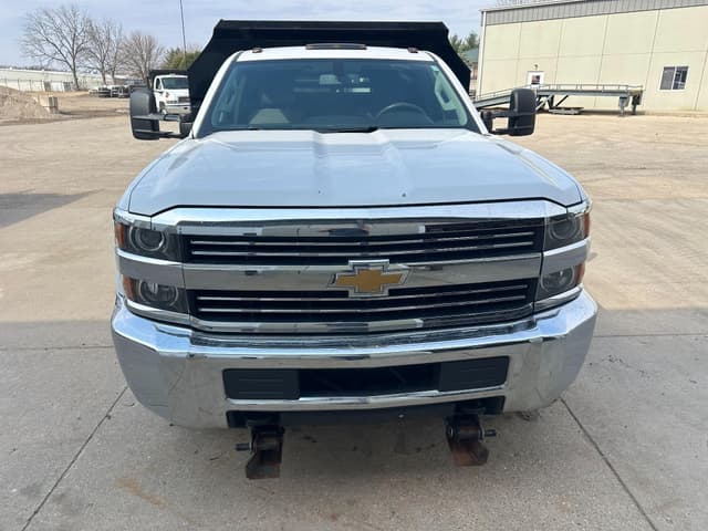 Image of Chevrolet 3500HD equipment image 4