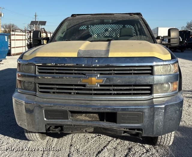 Image of Chevrolet 3500HD equipment image 1