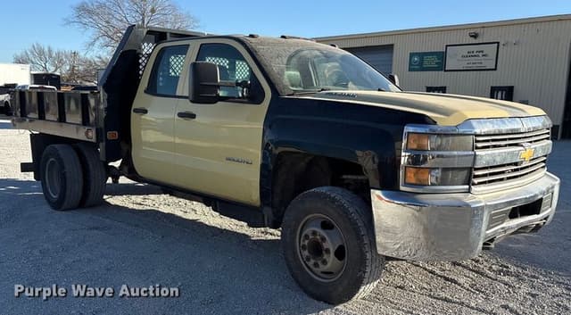 Image of Chevrolet 3500HD equipment image 2