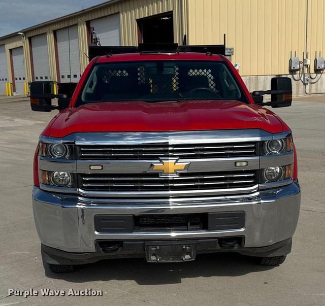 Image of Chevrolet 3500HD equipment image 1