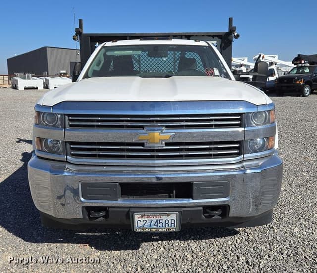 Image of Chevrolet 3500HD equipment image 1