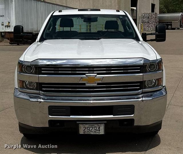 Image of Chevrolet 3500HD equipment image 1