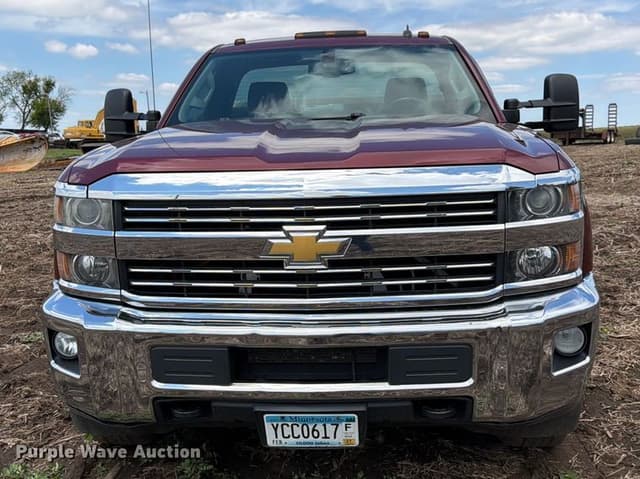 Image of Chevrolet 3500HD equipment image 1