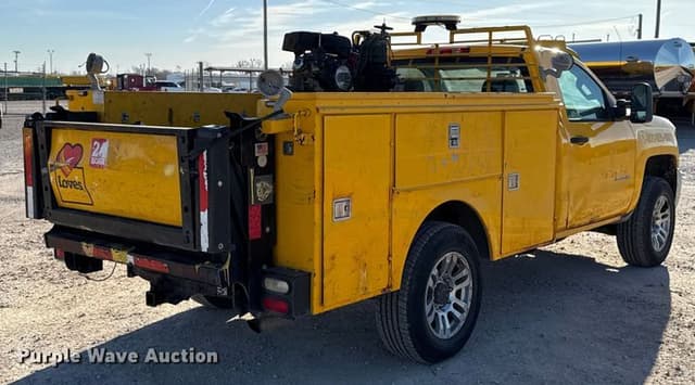 Image of Chevrolet 3500HD equipment image 4