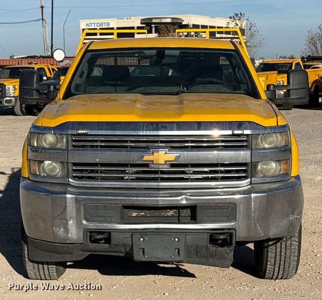Image of Chevrolet 3500HD equipment image 1