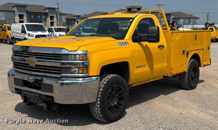 Image of Chevrolet 3500HD Primary image