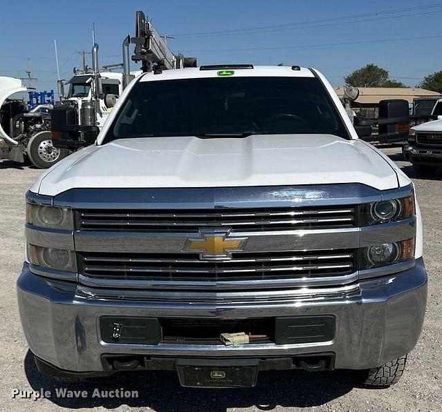 Image of Chevrolet 3500HD equipment image 1