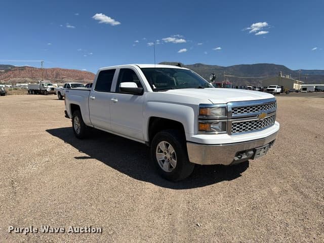 Image of Chevrolet Silverado equipment image 2