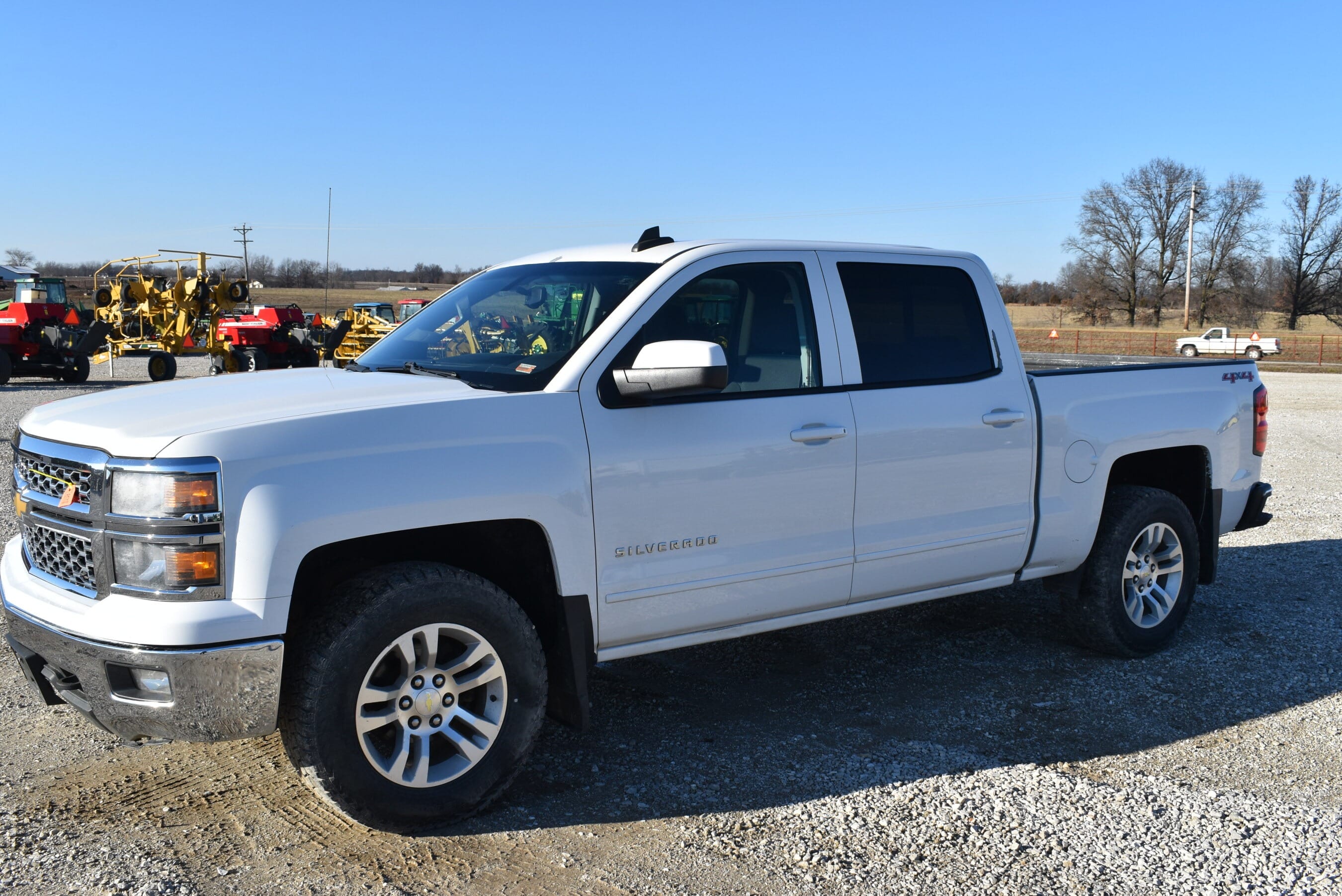 2015 Chevrolet Silverado Equipment Image0