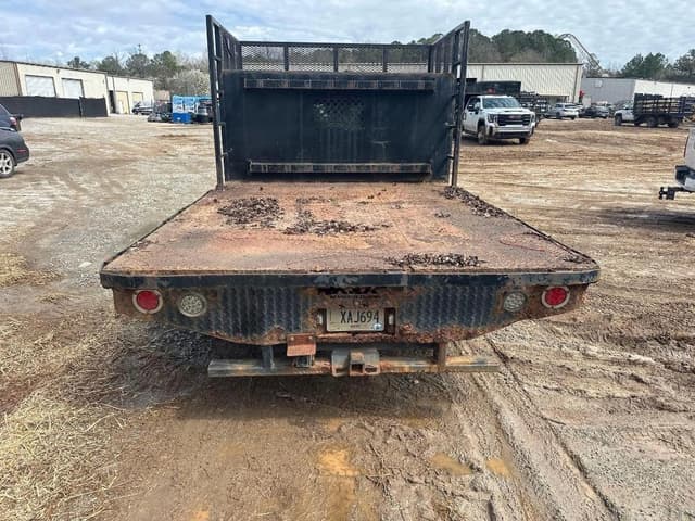 Image of Chevrolet Silverado equipment image 3