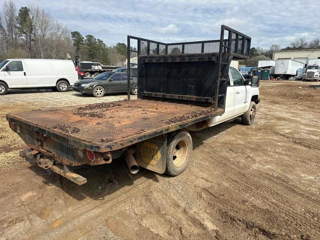 Image of Chevrolet Silverado equipment image 4