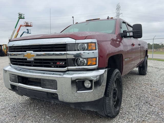 Image of Chevrolet 2500 equipment image 3