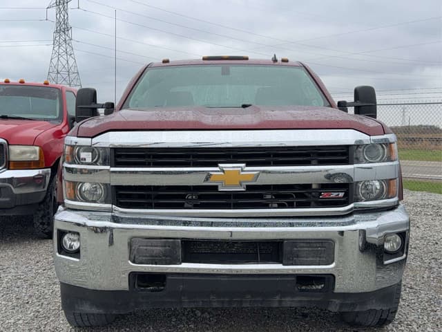 Image of Chevrolet 2500 equipment image 2