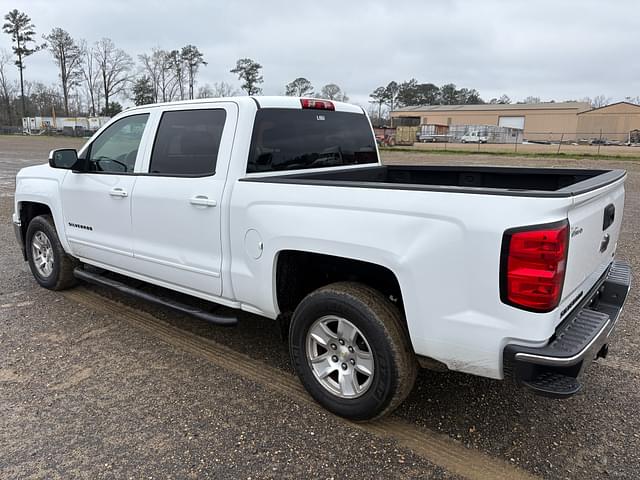 Image of Chevrolet Silverado equipment image 1