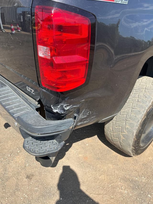 Image of Chevrolet 2500HD equipment image 4