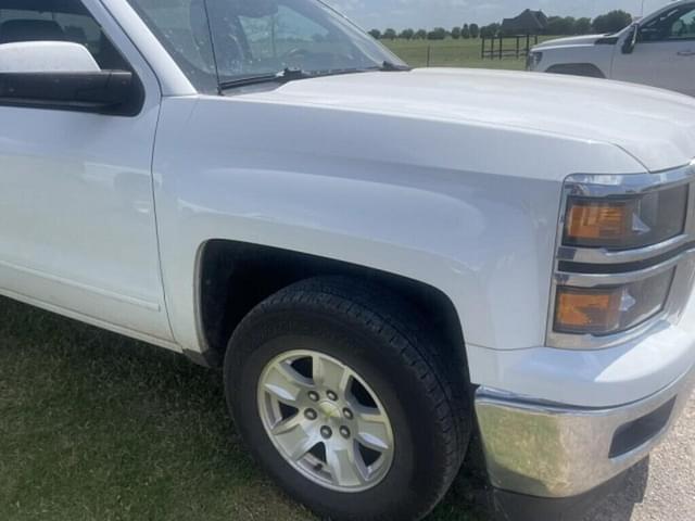 Image of Chevrolet Silverado equipment image 4