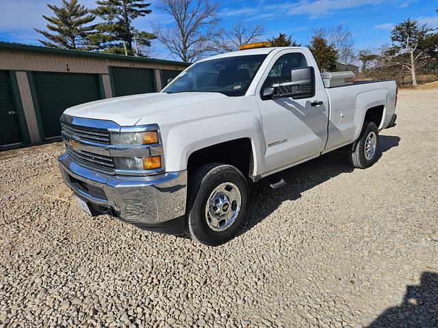 Image of Chevrolet 2500HD equipment image 4