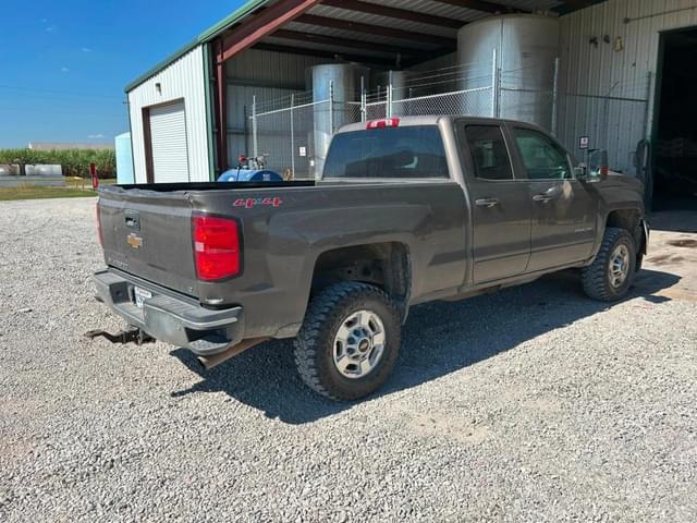 Image of Chevrolet 2500HD equipment image 4