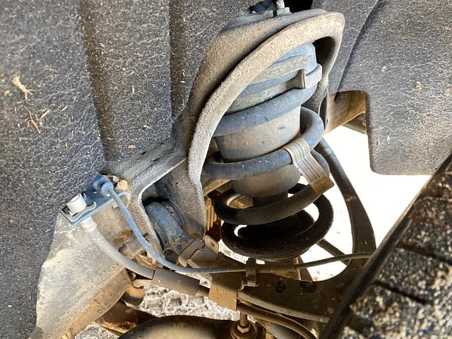 Image of Chevrolet Silverado equipment image 4