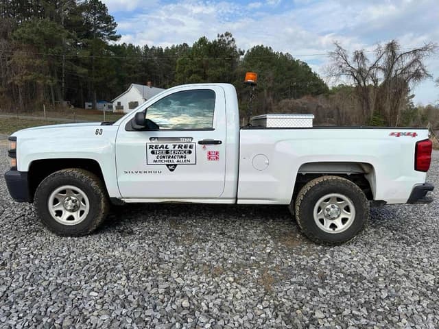 Image of Chevrolet Silverado equipment image 1