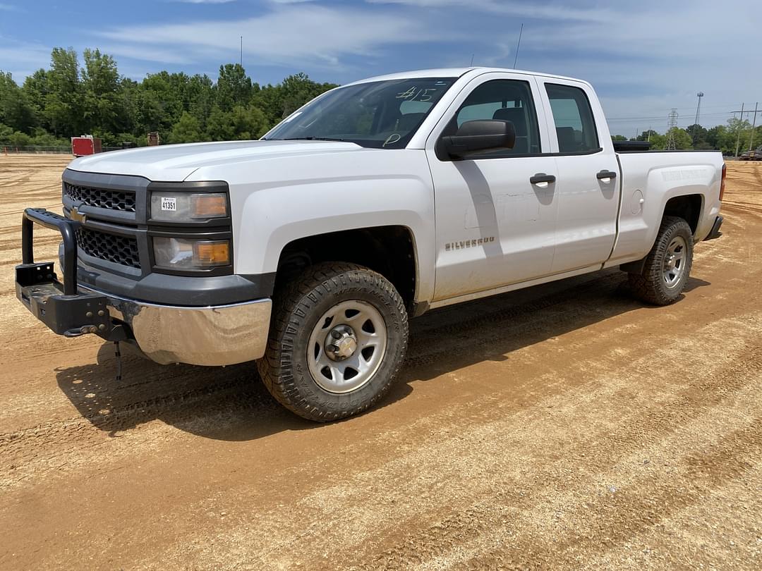 Image of Chevrolet Silverado Primary image