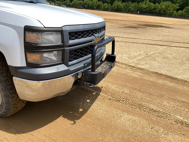 Image of Chevrolet Silverado equipment image 4