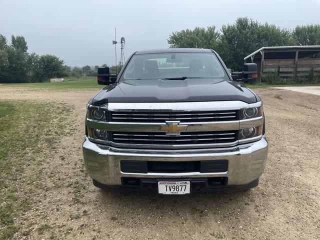 Image of Chevrolet 2500 equipment image 1