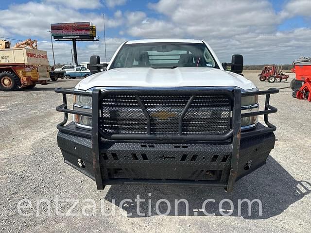 Image of Chevrolet 2500 equipment image 1