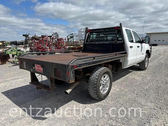 Image of Chevrolet 2500 equipment image 4