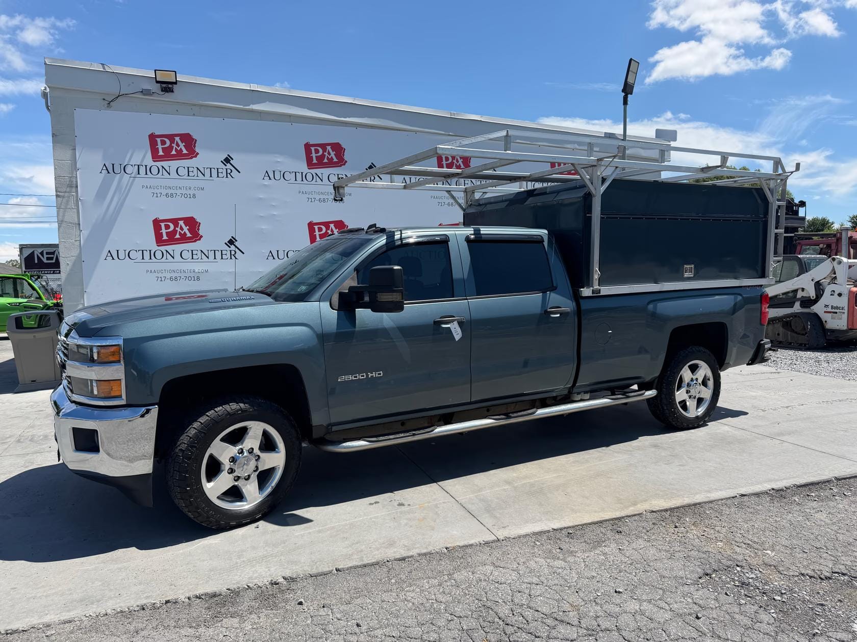 2015 Chevrolet 2500HD Equipment Image0