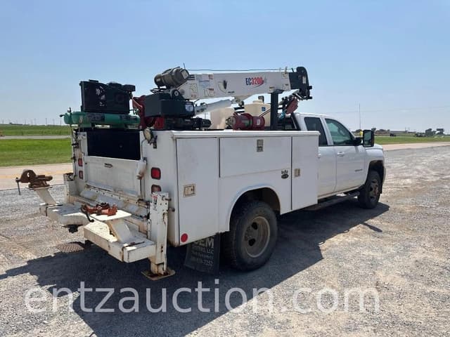 Image of Chevrolet 3500HD equipment image 4