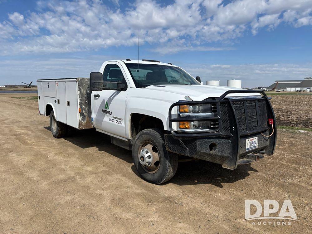 Image of Chevrolet 3500HD Primary image
