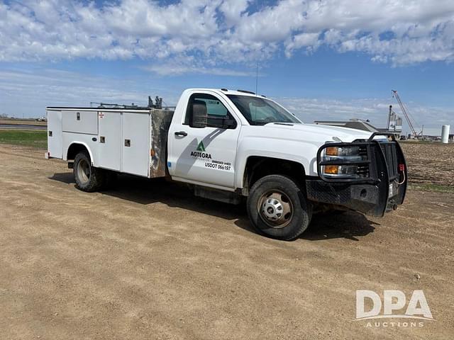 Image of Chevrolet 3500HD equipment image 1