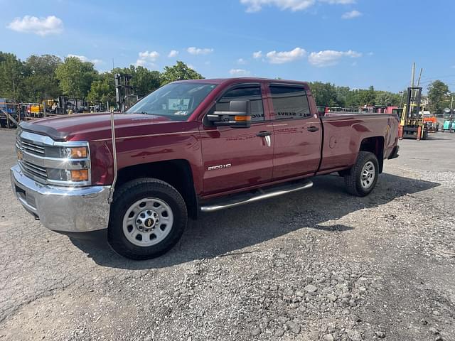 Image of Chevrolet 2500HD equipment image 1