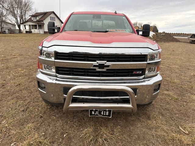 Image of Chevrolet 2500HD equipment image 1