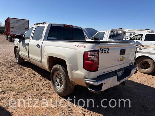 Image of Chevrolet 1500 equipment image 1