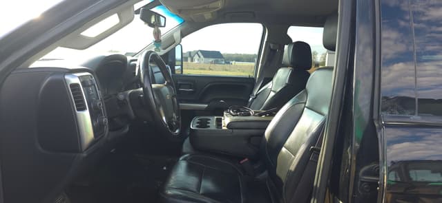 Image of Chevrolet 3500HD equipment image 4