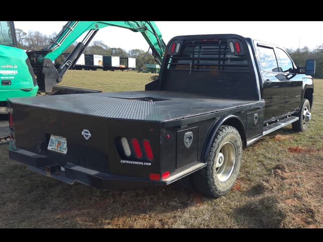 Image of Chevrolet 3500HD equipment image 2