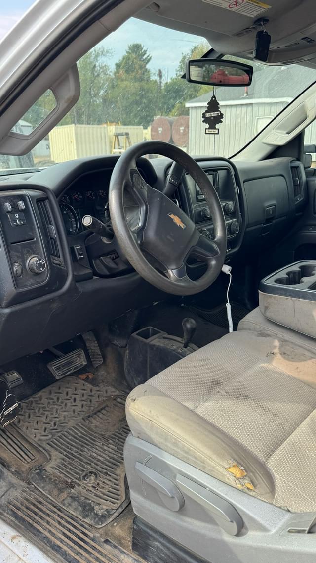 Image of Chevrolet 3500HD equipment image 3
