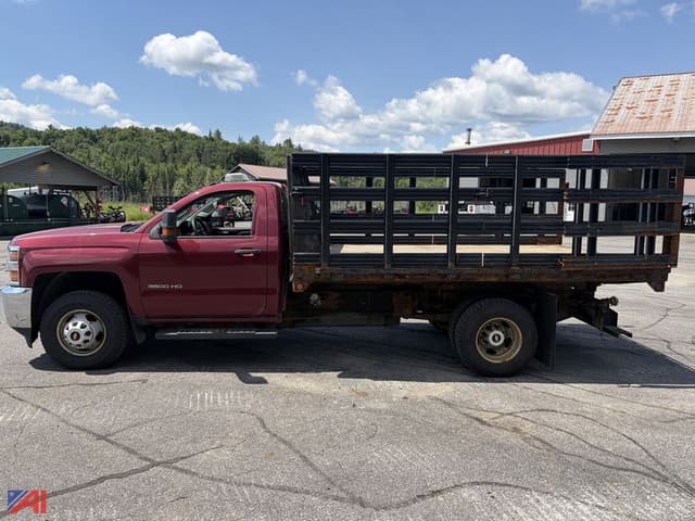 Image of Chevrolet 3500HD equipment image 1