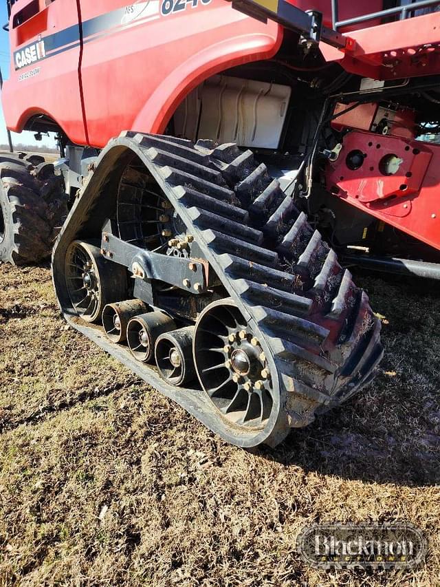 Image of Case IH 8240 equipment image 1