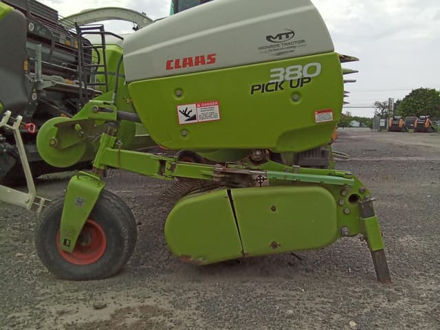 Image of CLAAS PU380 equipment image 3