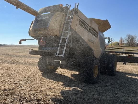 Main image CLAAS LEXION 740 3