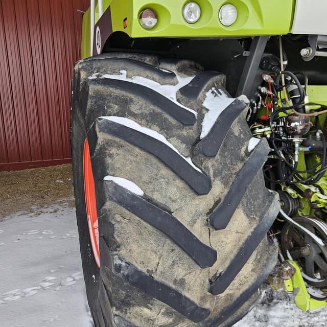 Image of CLAAS Jaguar 970 equipment image 2