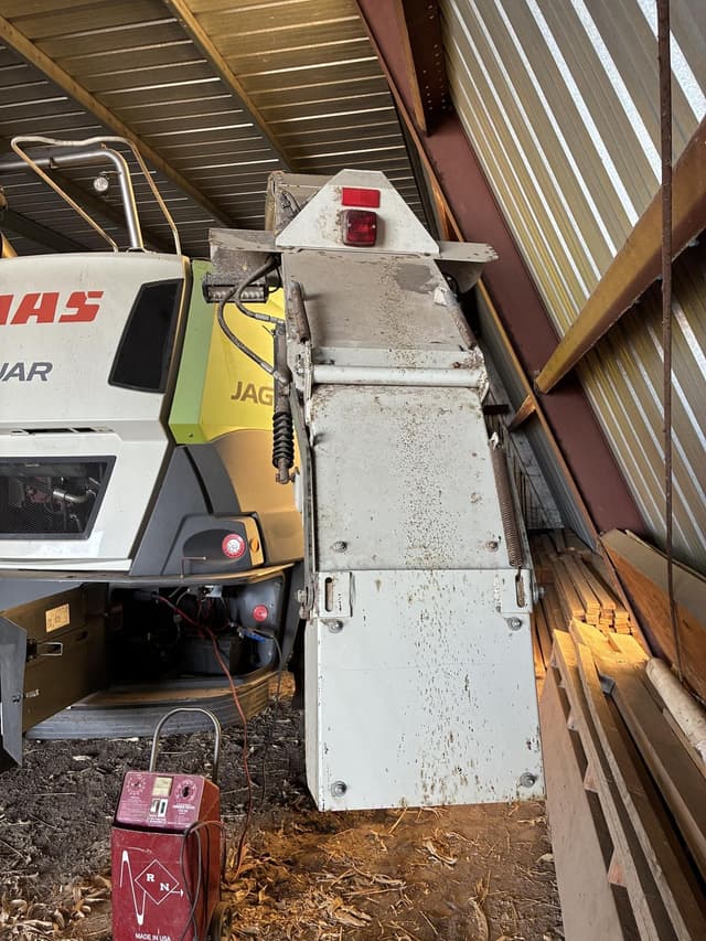 Image of CLAAS Jaguar 980 equipment image 2