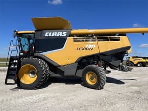 2015 CLAAS Lexion 730 Image