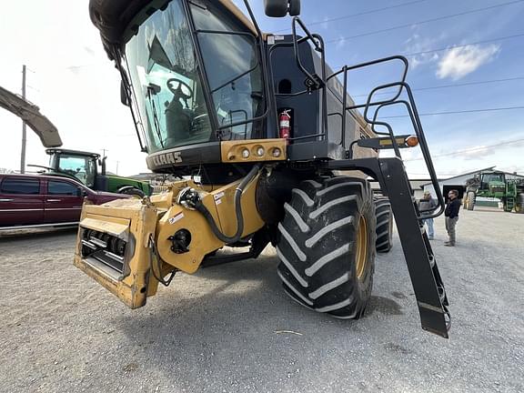 Image of CLAAS Lexion 730 Primary image