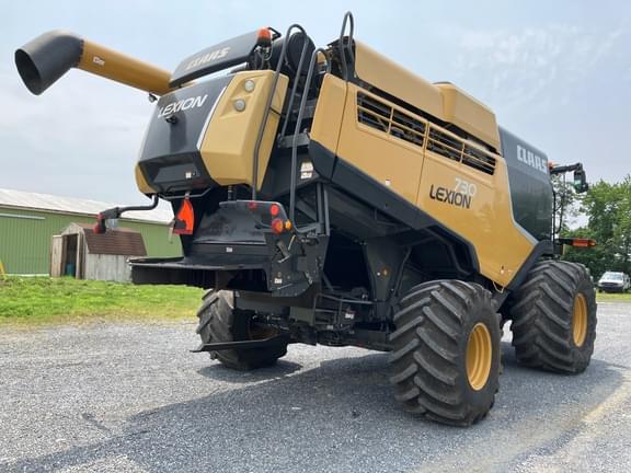 Image of CLAAS Lexion 730 equipment image 3