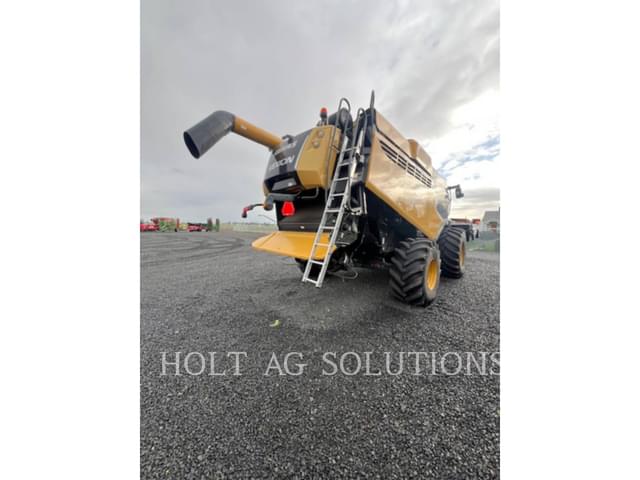 Image of CLAAS Lexion 670 equipment image 3