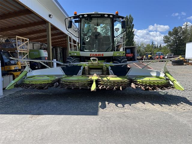 Image of CLAAS Orbis 600 equipment image 1